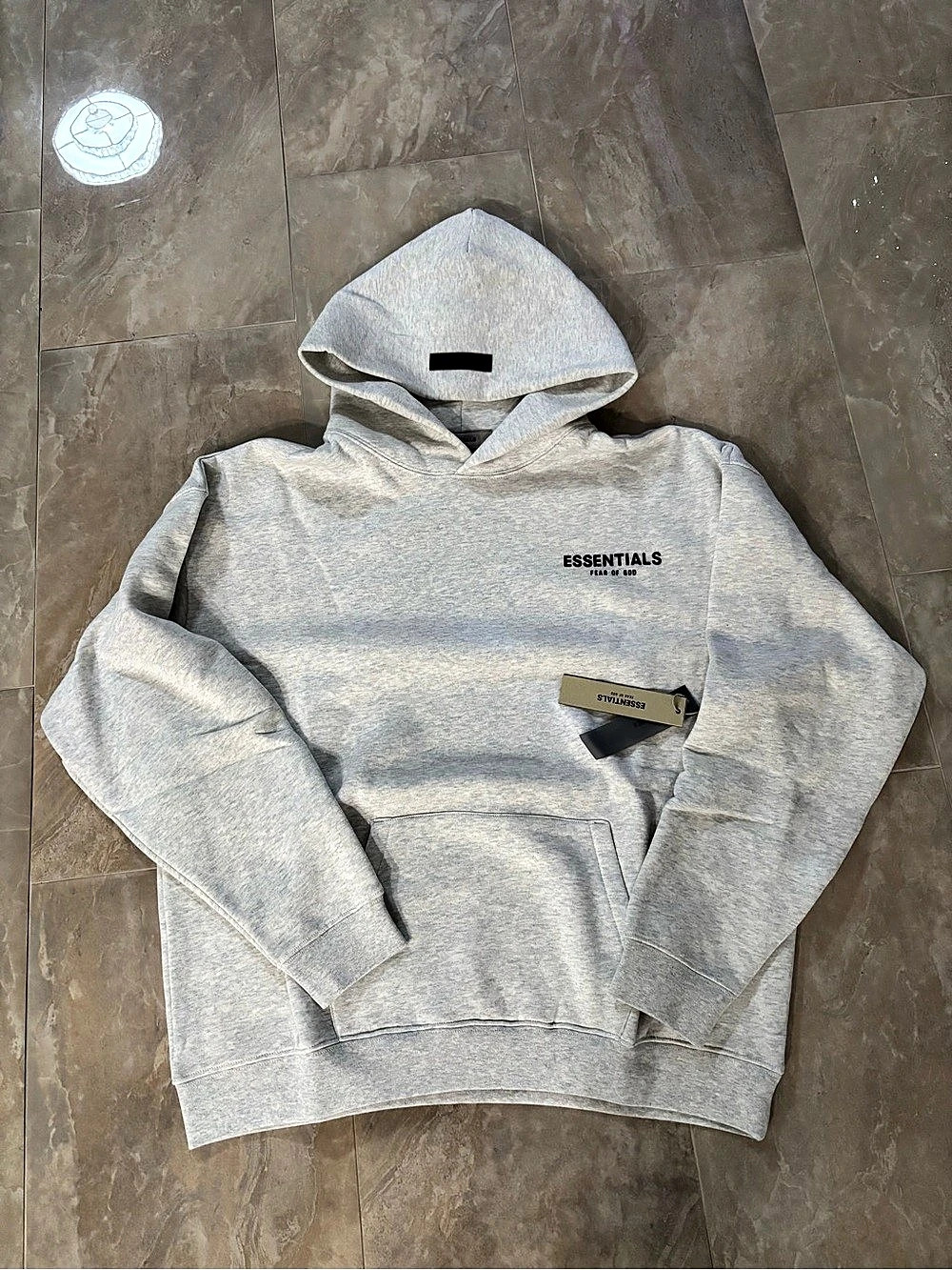 Essentials Fear of God Light Oatmeal hoodie
Size M
Brand new
Ships same day
